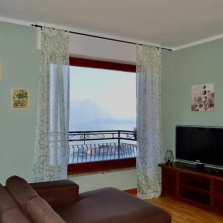 Il E La Collina Holiday home Stresa